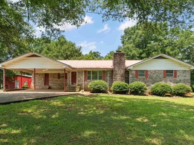House for sale in Harpersville, Alabama