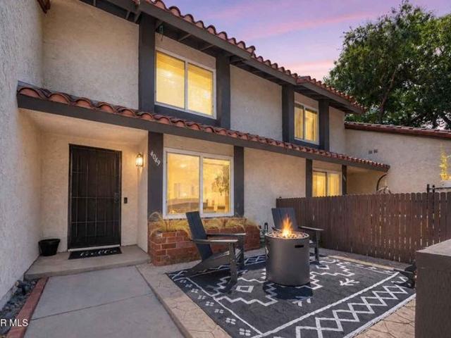 Townhouse for sale in Agoura Hills, California