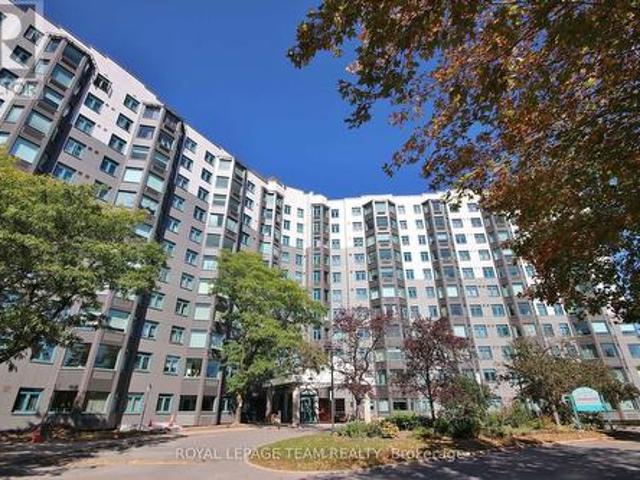 Condo for sale in Bay, Ottawa