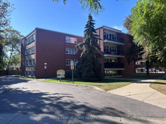 Condo for sale in Burlington, Golden Horseshoe