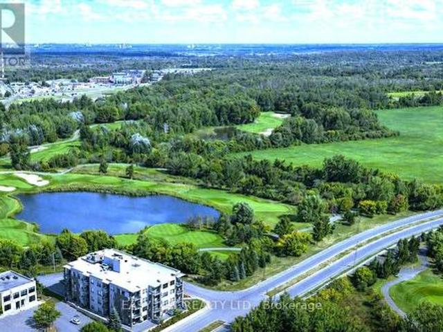 Condo for sale in Bay, Ottawa