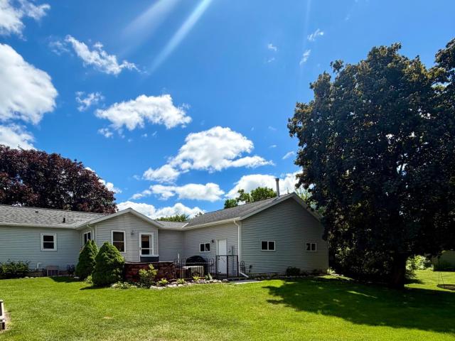 House for sale in Grove City, Minnesota
