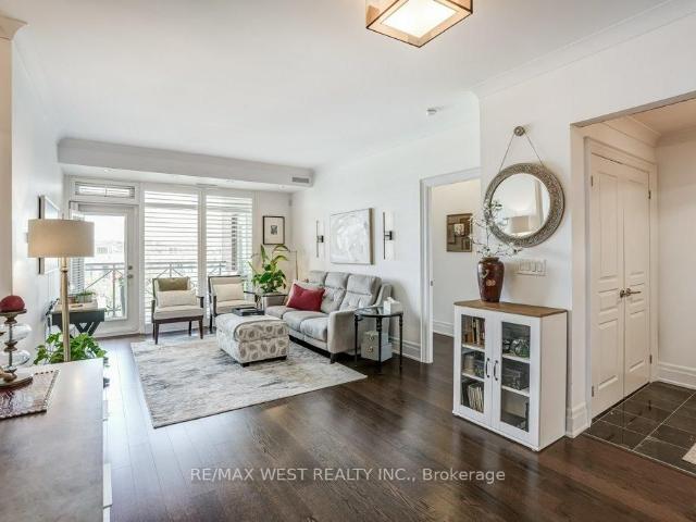Condo for sale in Toronto, Golden Horseshoe