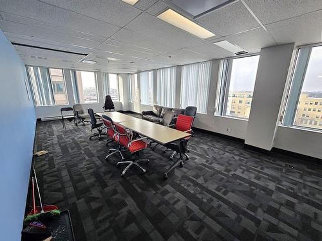Commercial for rent in St. Leonard's, Quebec