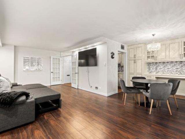 Property for rent in Cote-saint-luc, Quebec