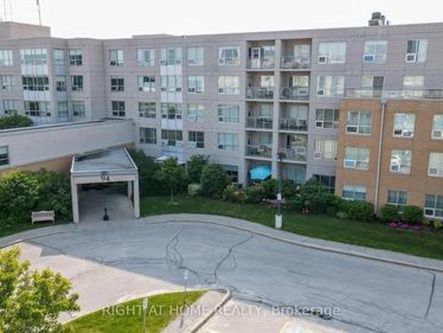 Condo for sale in Barrie, Central Ontario