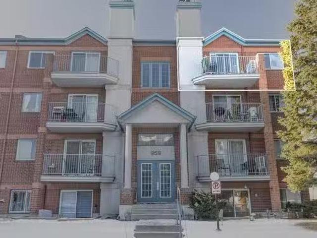 Condo for sale in Chomedey, Quebec