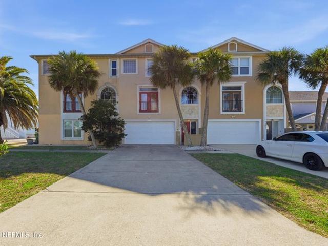Townhouse for sale in Jacksonville Beach, Florida