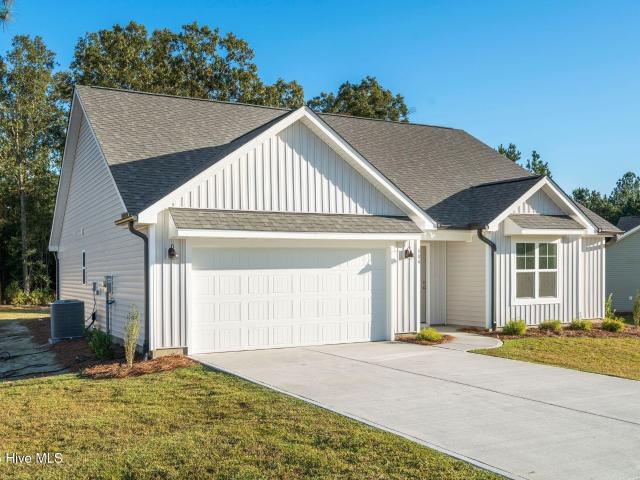 House for sale in Burgaw, Pender County