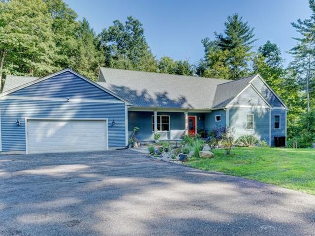 House for sale in Mansfield Center, Connecticut