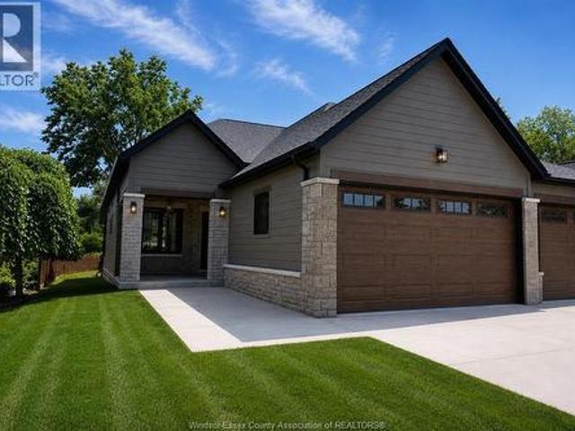 House for sale in Barrie, Central Ontario