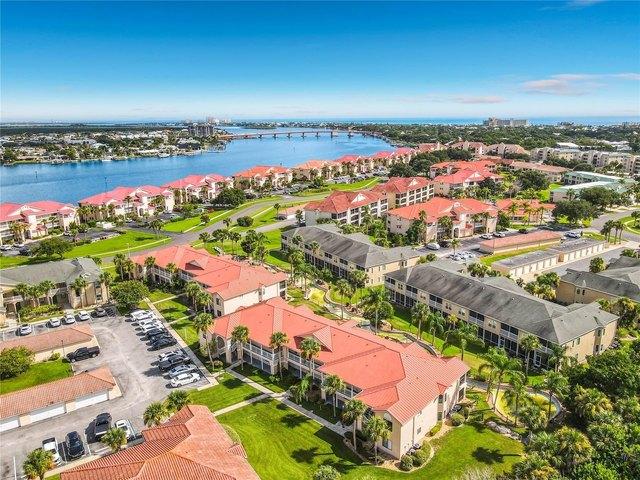 Condo for sale in New Smyrna Beach, Florida