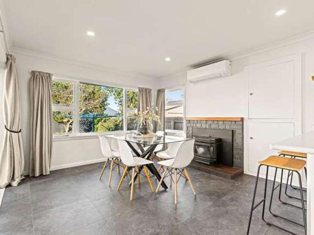 House for sale in Chaslands, Canterbury