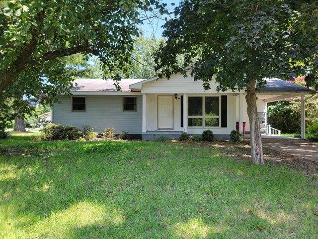 House for sale in Sikeston, Missouri