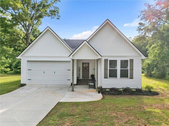 House for sale in Pendleton, South Carolina