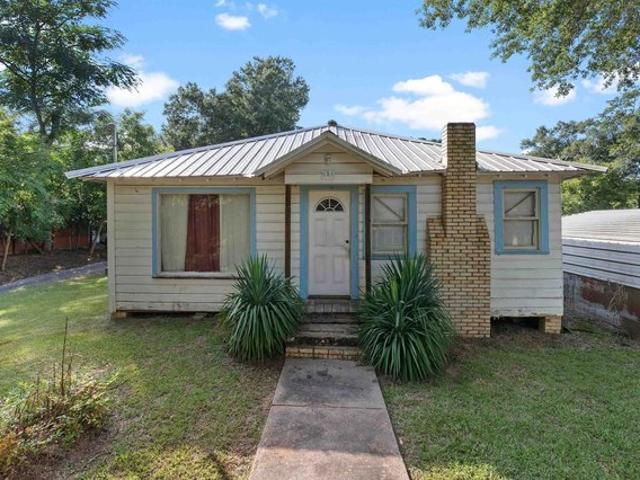 House for sale in Marion, Texas