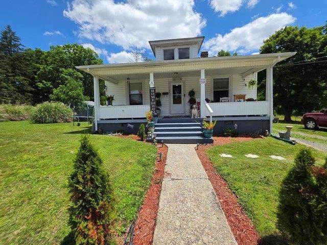 House for sale in Beckley, West Virginia