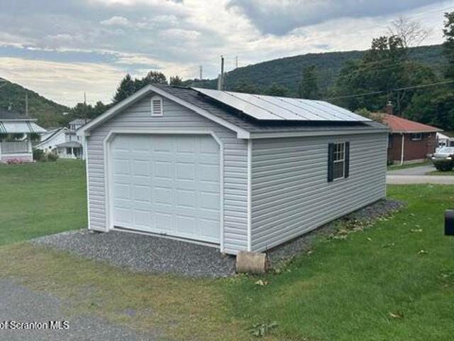 House for sale in Chinchilla, Pennsylvania
