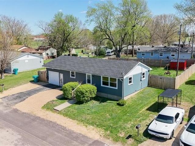House for sale in Bourbon, Missouri