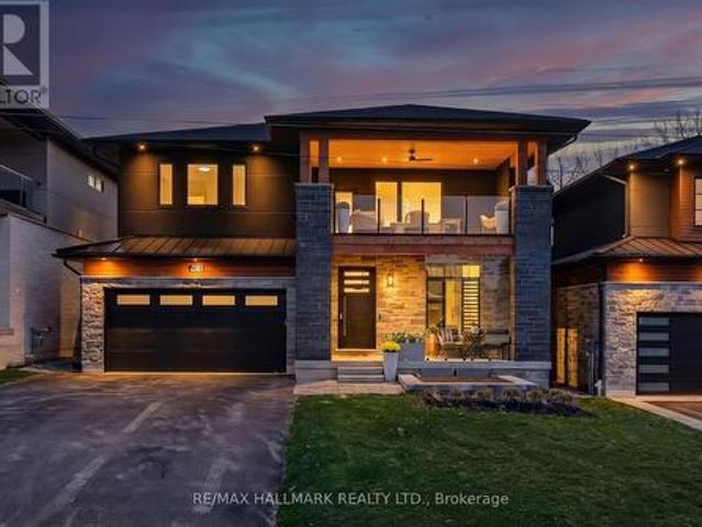 House for sale in Barrie, Ontario