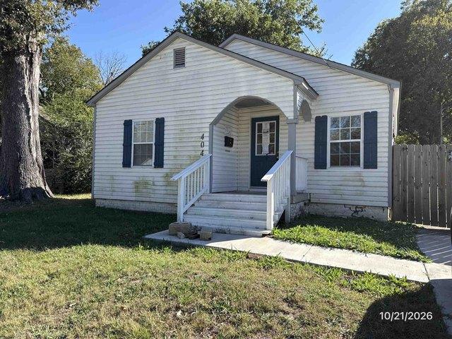 House for sale in Trenton, West Tennessee