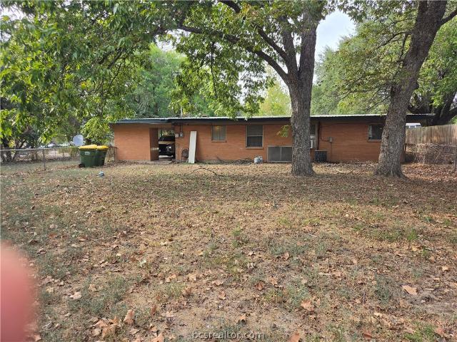 House for sale in Hearne, Robertson County