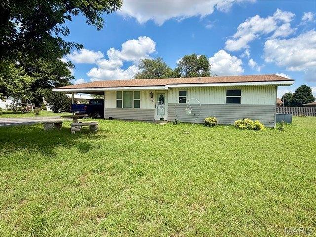 House for sale in Clarkton, Missouri