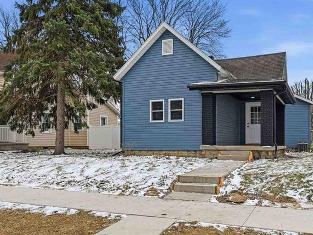 House for sale in Winchester, Indiana