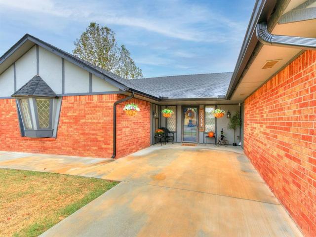 House for sale in Moore, Cleveland County