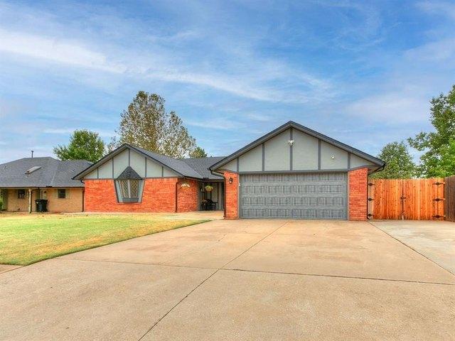 House for sale in Moore, Cleveland County