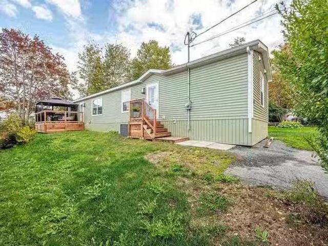 House for sale in Beaver Bank, Nova Scotia