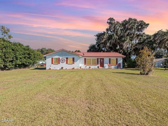 House for sale in Crescent City, Florida