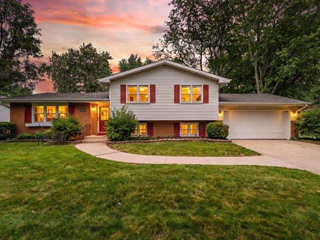 House for sale in Crown Point, Indiana