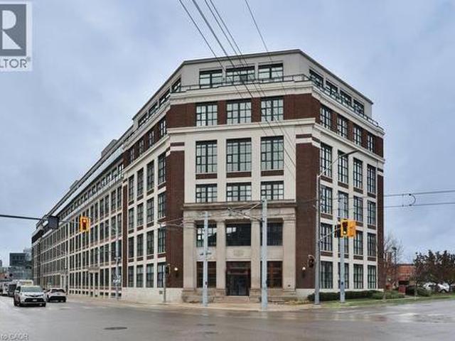 Condo for sale in Downtown, Kitchener