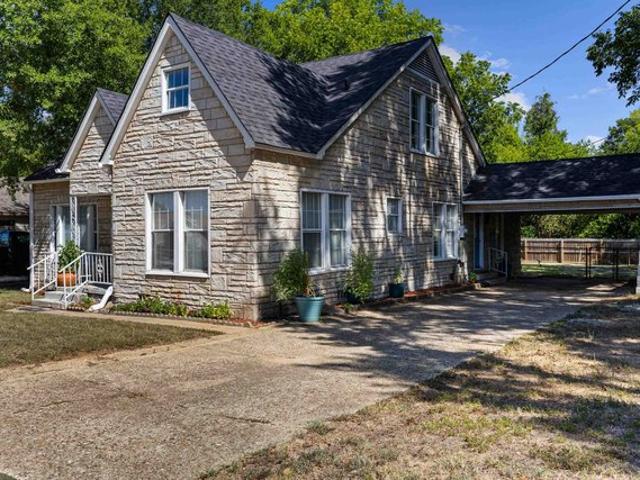 House for sale in Gladewater, Texas