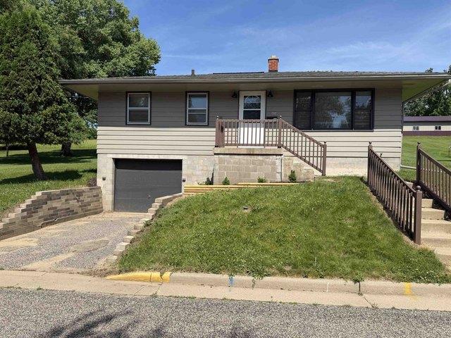 House for sale in Juneau, Wisconsin