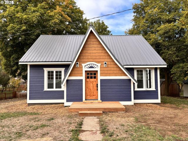 House for sale in Oregonia