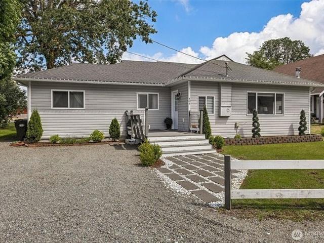 House for sale in Roy, Washington