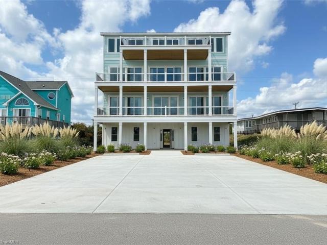 House for sale in Emerald Isle, North Carolina