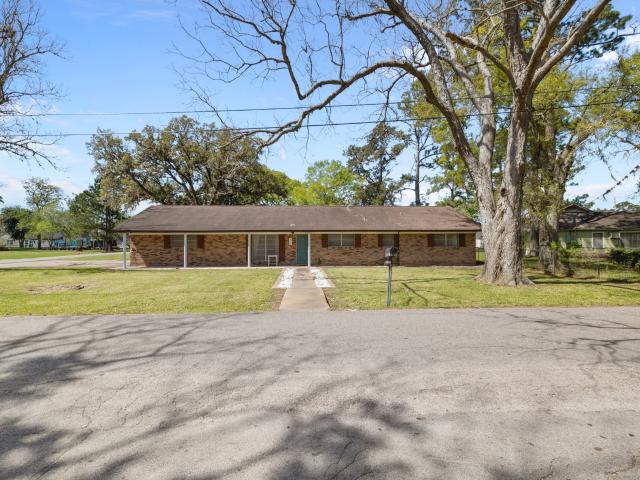 House for sale in West Columbia, Texas