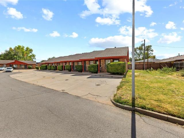 House for sale in Clinton, Custer County