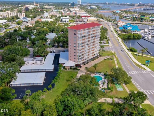 Condo for sale in Daytona Beach, Florida