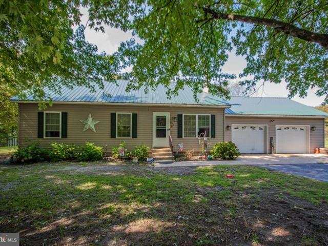 House for sale in Delmar, Wicomico County