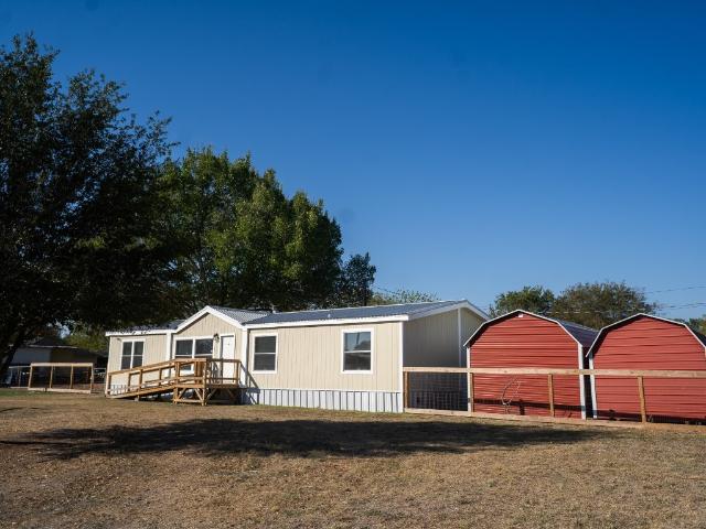 House for sale in Flatonia, Texas