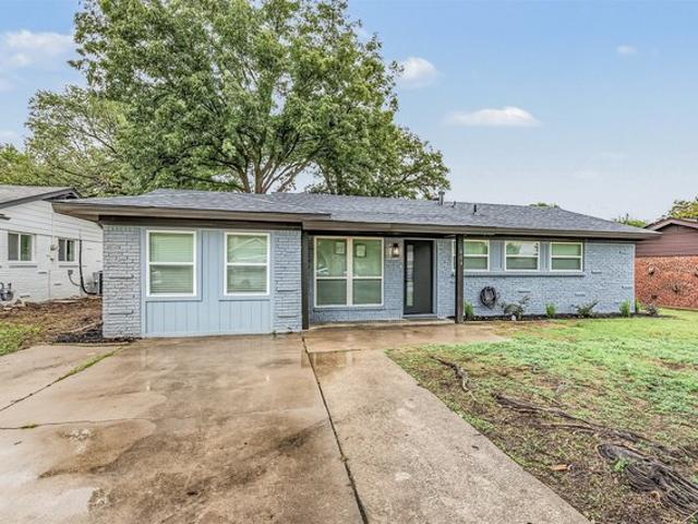 House for sale in Hurst, Tarrant County