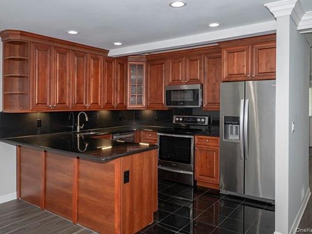 Property for rent in Coram, Town of Brookhaven
