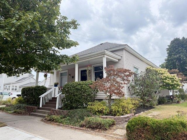 House for sale in Ludington, Michigan