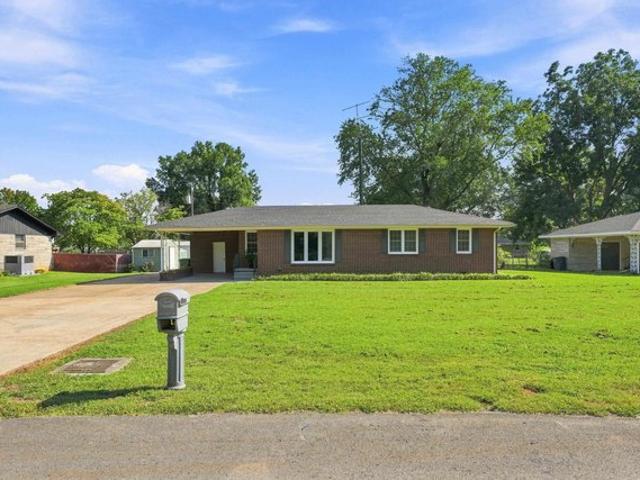 House for sale in Muscle Shoals, Alabama