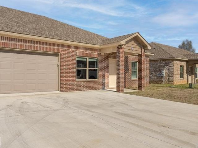House for sale in Ark