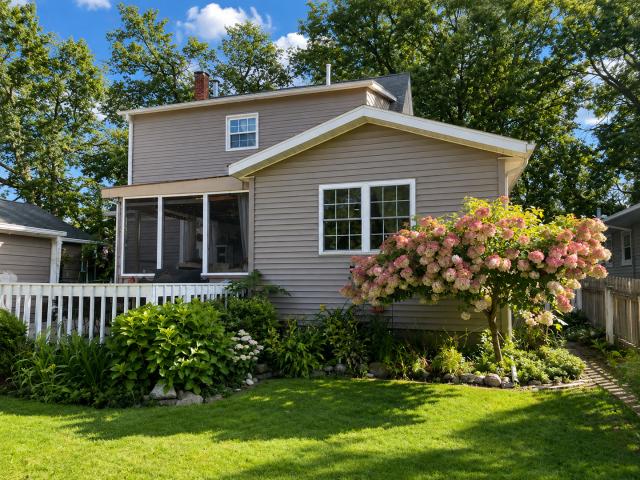 House for sale in Whiteside, Illinois